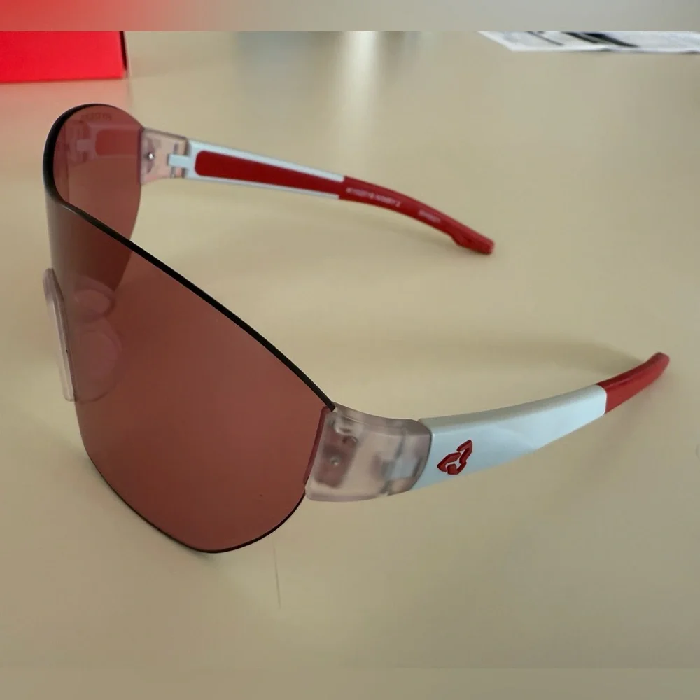 Stylish Red VR Glasses with Black Carrying Pouch